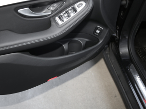 2021GLC 260 4MATIC ISUV ǰTg