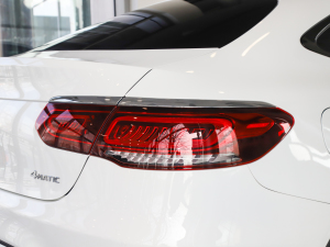 2021GLC 300 4MATIC ISUV ^