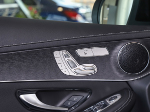 2021GLC 300 4MATIC ISUV {{