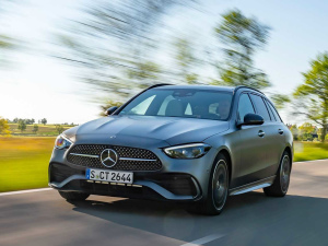 2021款C300d 整体外观