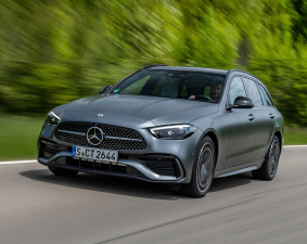 2021款C300d 整体外观