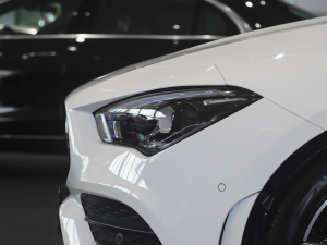 2021��CLA 200 4MATIC �������^