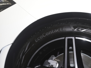 2021CLA 200 4MATIC ^