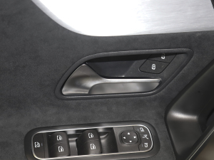 2021CLA 200 4MATIC g