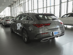 2021CLA 200 Shooting Brake 45