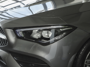 2021��CLA 200 Shooting Brake �������^