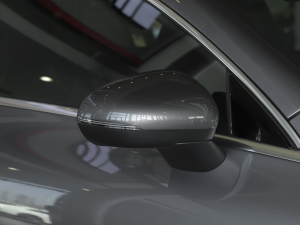 2021��CLA 200 Shooting Brake �������^