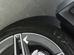 2021��CLA 200 Shooting Brake �������^