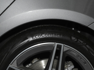 2021��CLA 200 Shooting Brake �������^