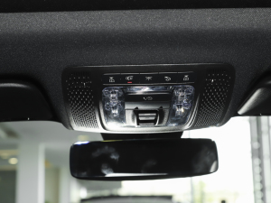 2021��CLA 200 Shooting Brake ���g����