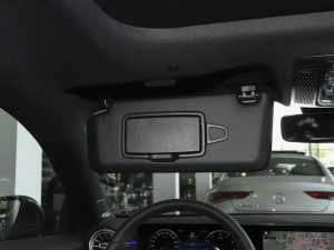 2021��CLA 200 Shooting Brake ���g����