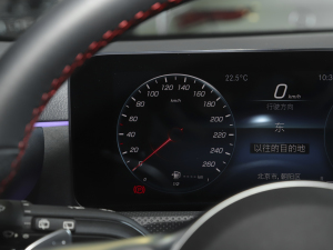 2021��CLA 200 Shooting Brake �п؅^