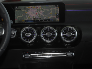 2021��CLA 200 Shooting Brake ���{���L��