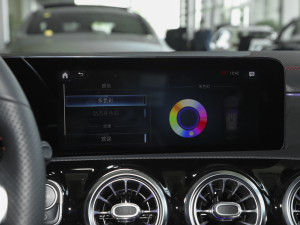 2021��CLA 200 Shooting Brake �п؅^