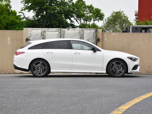 2021��CLA 260 4MATIC Shooting Brake ���w���^