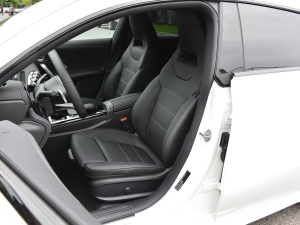 2021��CLA 260 4MATIC Shooting Brake ���g����