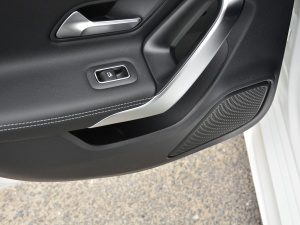 2021��CLA 260 4MATIC Shooting Brake ���g����