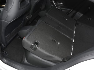 2021��CLA 260 4MATIC Shooting Brake ���g����