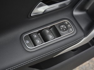 2021��CLA 260 4MATIC Shooting Brake �п؅^(q��)