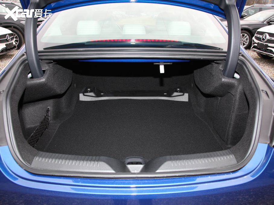 2022YCLS CLS 300 (dng)