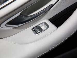 2022CLS 300 Ӹ ܇ƅ^(q)