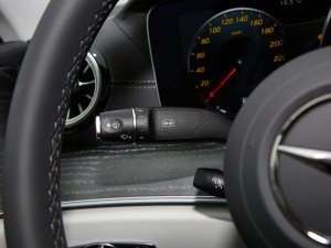 2022CLS 300 Ӹ п؅^