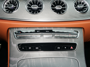 2022CLS 300 A {(dio){(dio)(ji)