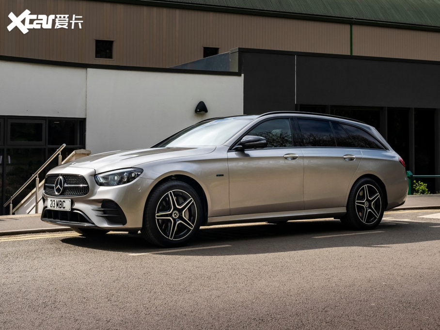 2021��YE�����ʽ��τ���(�M��) E 300 de 4MATIC AMG Line Estate