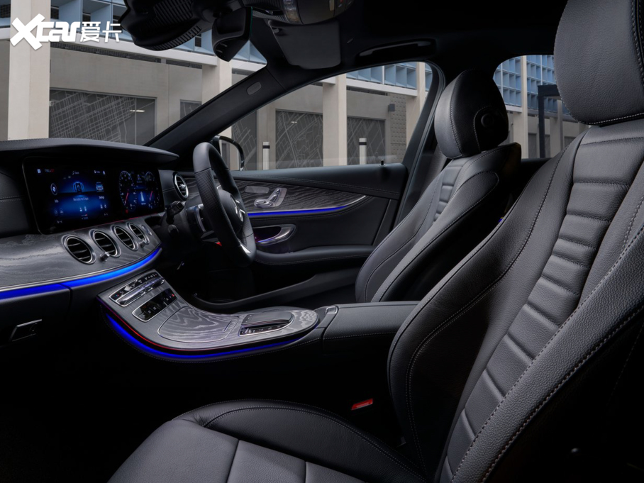 2021��YE�����ʽ��τ���(�M��) E 300 de 4MATIC AMG Line Estate