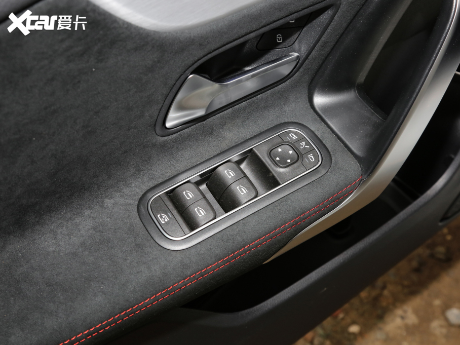 2022YCLA CLA 200 4MATIC