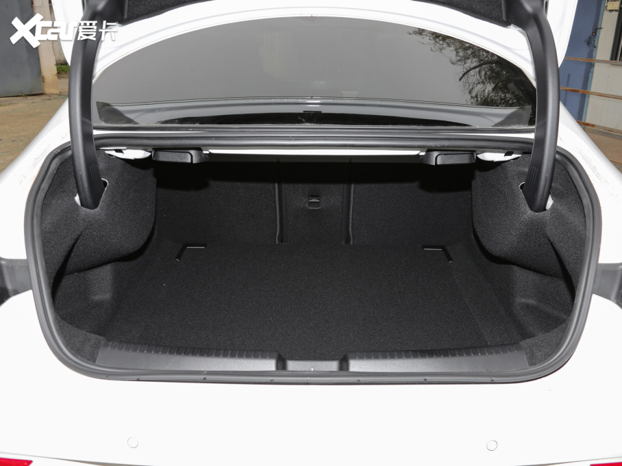 2022YCLA CLA 200 4MATIC