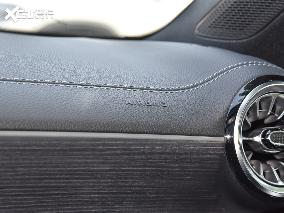 2022��YCLA �Ŀ� CLA 260 4MATIC