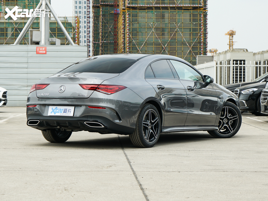 2022CLA Ŀ CLA 200 4MATIC