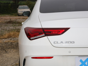 2022CLA 200 4MATIC ^