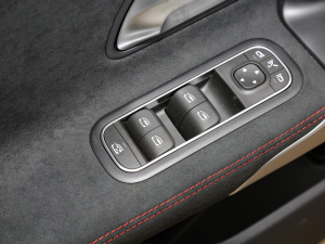 2022��CLA 200 4MATIC �п؅^(q��)