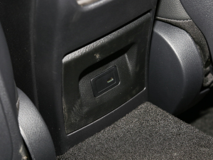 2022��CLA 200 4MATIC �п؅^