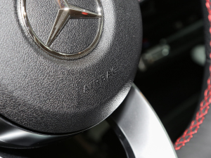 2022��CLA 200 4MATIC �п؅^