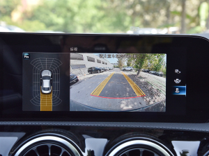 2022��Ŀ� CLA 260 4MATIC �п؅^