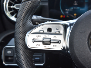 2022��Ŀ� CLA 260 4MATIC �п؅^