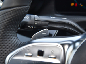 2022��Ŀ� CLA 260 4MATIC �п؅^