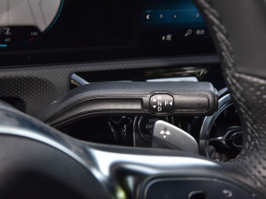 2022��Ŀ� CLA 260 4MATIC �п؅^