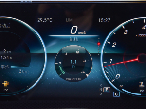 2022��Ŀ� CLA 260 4MATIC �п؅^