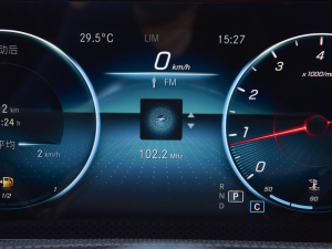 2022��Ŀ� CLA 260 4MATIC �п؅^