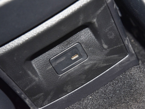 2022��Ŀ� CLA 260 4MATIC �п؅^