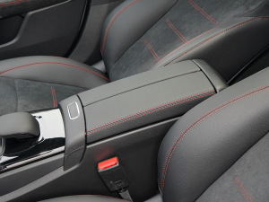 2022Ŀ CLA 200 4MATIC 