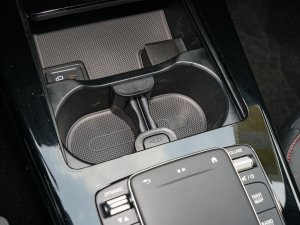 2022Ŀ CLA 200 4MATIC ǰű