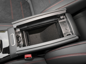 2022Ŀ CLA 200 4MATIC g