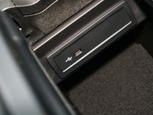 2022Ŀ CLA 200 4MATIC g