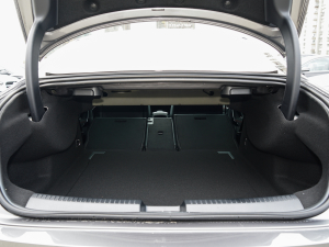 2022Ŀ CLA 200 4MATIC g