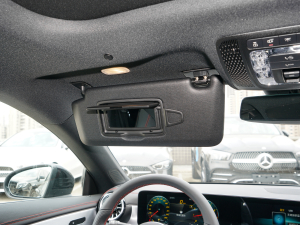 2022款改款 CLA 200 4MATIC 遮阳板（左）